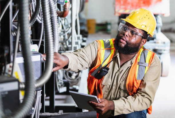 Best Industrial Electrical Services  in Lincoln City, OR